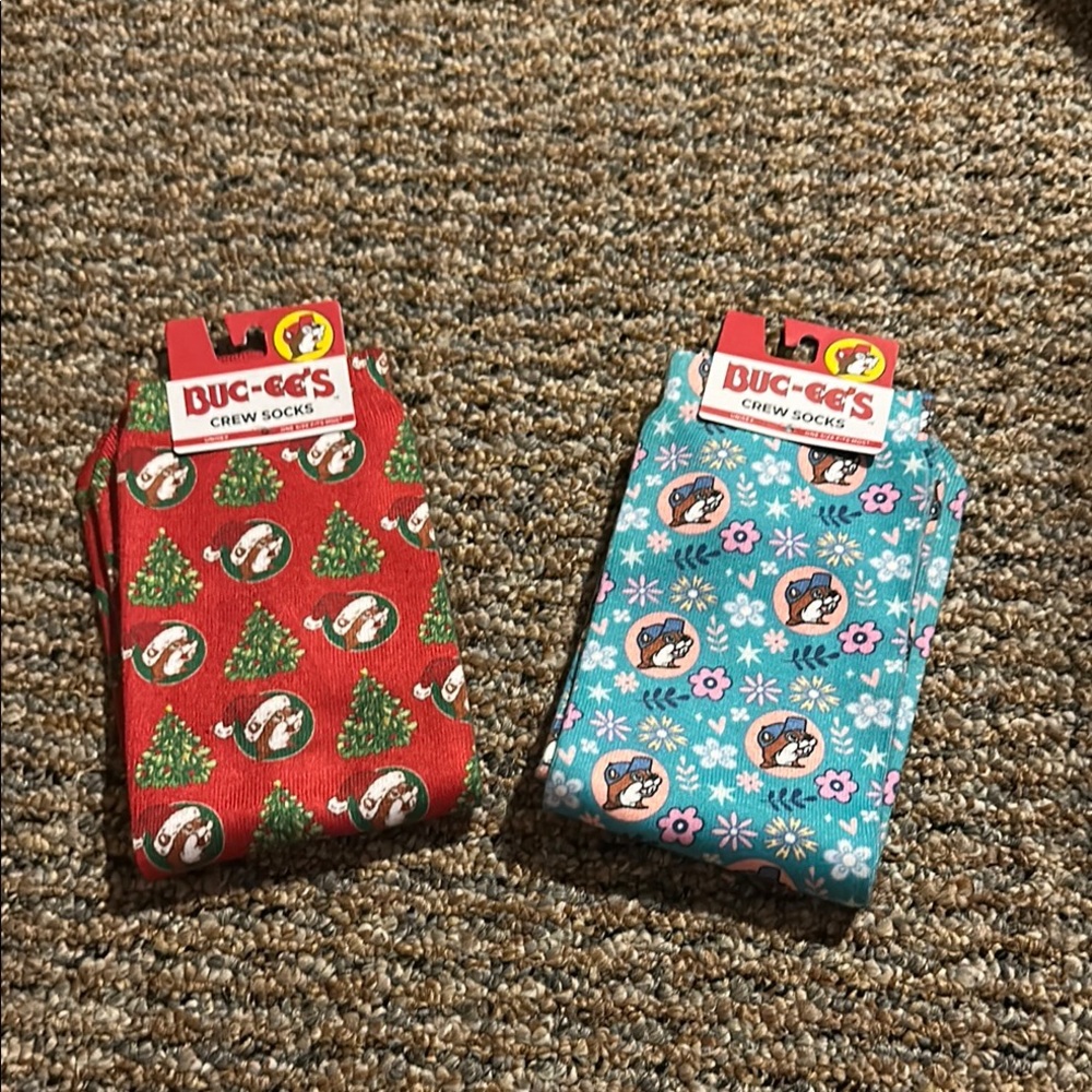 Buc-ee's Crew Socks Set - 2 pair Lot